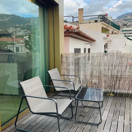 Hortas 21 H10 Funchal (Madeira)